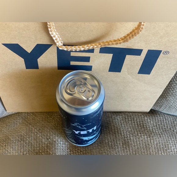 Yeti Hideaway Stash 12oz Can (+ Yeti Gift Bag) - Picture 7 of 14